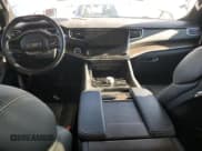 ✅ 2023 Jeep Grand Wagoneer Series II • VIN: 1C4SJVFP5PS509149 • Лот: 82158774. Опубликован ранее на Copart с пробегом 23 382 миль. Бесплатный доступ к архиву аукционных продаж из США и подробный отчёт об истории автомобиля на DreamBid. Изображение 8.