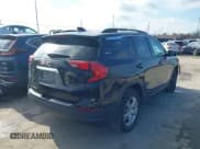 ✅ 2020 GMC Terrain SLE • VIN: 3GKALMEV2LL305888 • Lot: 43649924. Wystawiony na IAAI z przebiegiem 63 740 mil. Bezpłatny archiwum sprzedaży aukcyjnych z USA i szczegółowy raport historii pojazdu na DreamBid. Zdjęcie 4.
