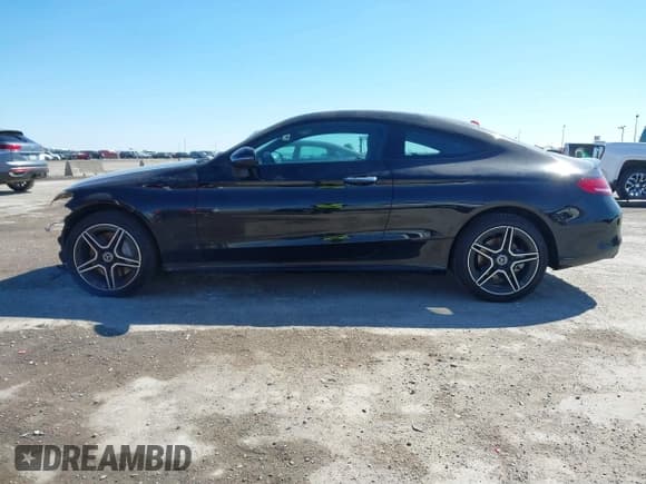 ✅ 2023 Mercedes-Benz C 300 • VIN: W1KWJ8EB0PG117360 • Lot: 41542060. Wystawiony na IAAI z przebiegiem 12 935 mil. Bezpłatny archiwum sprzedaży aukcyjnych z USA i szczegółowy raport historii pojazdu na DreamBid. Zdjęcie 14.