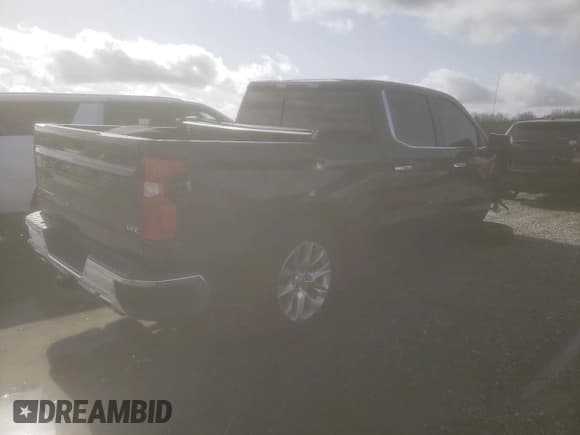 ✅ 2021 Chevrolet Silverado 1500 LTZ • VIN: 3GCUYGET0MG338974 • Lot: 47618705. Wystawiony na Copart z przebiegiem 87 076 mil. Bezpłatny archiwum sprzedaży aukcyjnych z USA i szczegółowy raport historii pojazdu na DreamBid. Zdjęcie 3.