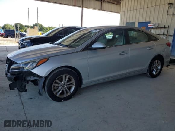 ✅ 2017 Hyundai Sonata 2.4L • VIN: 5NPE24AF8HH583717 • Лот: 90850495. Опубликован ранее на Copart с пробегом 82 876 миль. Бесплатный доступ к архиву аукционных продаж из США и подробный отчёт об истории автомобиля на DreamBid. Изображение 1.