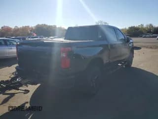 ✅ 2021 Chevrolet Silverado 1500 Custom Trail Boss • VIN: 1GCPYCEL8MZ423874 • Lot: 75321264. Wystawiony na Copart z przebiegiem 62 357 mil. Bezpłatny archiwum sprzedaży aukcyjnych z USA i szczegółowy raport historii pojazdu na DreamBid. Zdjęcie 3.