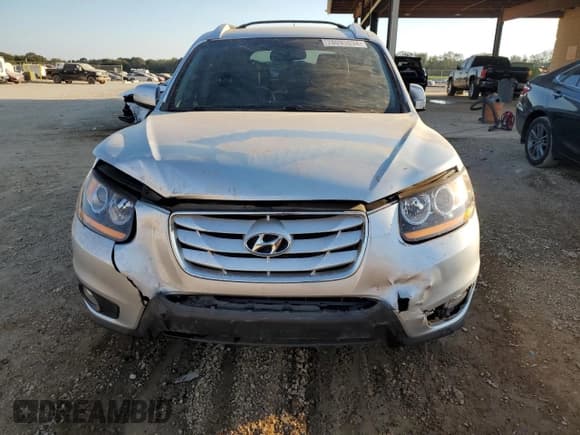 ✅ 2011 Hyundai Santa Fe SE • VIN: 5XYZH4AG7BG014252 • Lot: 78093834. Listed on Copart with 139,406 mi. Free auction sales archive from the USA and detailed vehicle history report at DreamBid. Image 5.