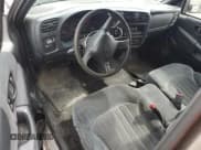 ✅ 2001 Chevrolet S-10 • VIN: 1GCCS145018113615 • Лот: 49305915. Опубликован ранее на Copart с пробегом 198 713 миль. Бесплатный доступ к архиву аукционных продаж из США и подробный отчёт об истории автомобиля на DreamBid. Изображение 8.