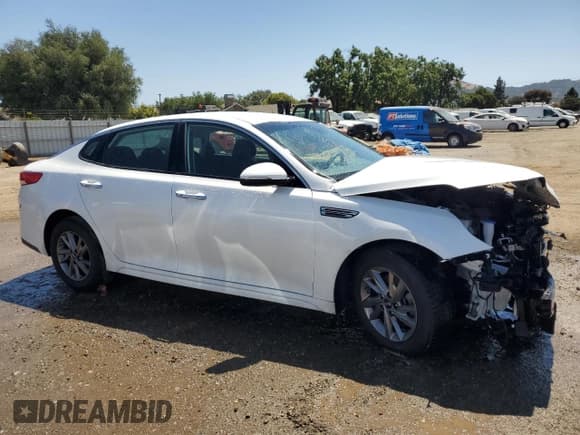 ✅ 2019 Kia Optima S • VIN: 5XXGT4L32KG356356 • Lot: 65940945. Wystawiony na Copart z przebiegiem 74 402 mil. Bezpłatny archiwum sprzedaży aukcyjnych z USA i szczegółowy raport historii pojazdu na DreamBid. Zdjęcie 4.