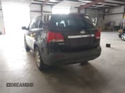 ✅ 2011 Kia Sorento LX • VIN: 5XYKT3A18BG109473 • Lot: 43728724. Wystawiony na IAAI z przebiegiem 153 223 mil. Bezpłatny archiwum sprzedaży aukcyjnych z USA i szczegółowy raport historii pojazdu na DreamBid. Zdjęcie 16.