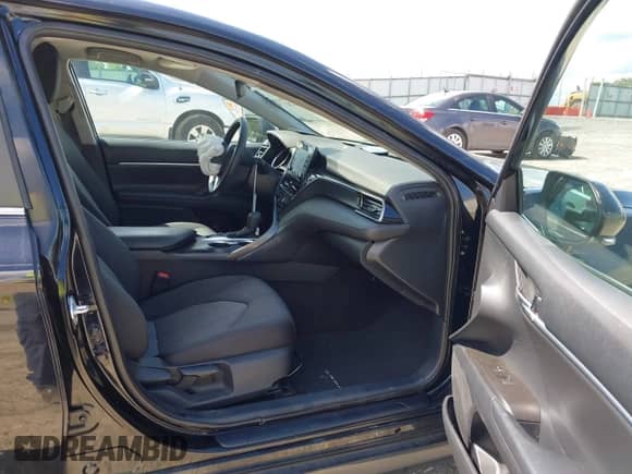 2021 Toyota Camry Hybrid LE с VIN 4T1C31AK3MU554394, выставлен на аукционе IAAI как лот 42251262 с пробегом 97 957 миль миль и . История ставок и продаж доступна на DreamBid. Изображение 5.