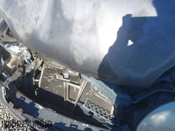 2004 Dodge Neon SXT z VIN 1B3ES56C74D542968, wystawiony jako IAAI lot #41118867 z przebiegiem 125 841 mil mil oraz . Historia ofert i sprzedaży dostępna na DreamBid. Obrazek 10.