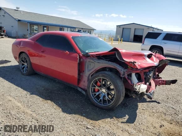 ✅ 2015 Dodge Challenger SRT 392 • VIN: 2C3CDZDJ9FH764382 • Lot: 62160635. Wystawiony na Copart z przebiegiem 13 451 mil. Bezpłatny archiwum sprzedaży aukcyjnych z USA i szczegółowy raport historii pojazdu na DreamBid. Zdjęcie 4.