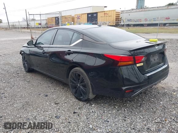 ✅ 2022 Nissan Altima SR • VIN: 1N4BL4CV3NN304535 • Lot: 43534300. Listed on IAAI with 139,655 mi. Free auction sales archive from the USA and detailed vehicle history report at DreamBid. Image 3.