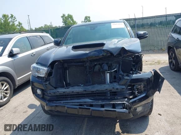 ✅ 2021 Toyota Tacoma SR • VIN: 3TMCZ5AN1MM404910 • Lot: 42653848. Wystawiony na IAAI z przebiegiem 83 201 mil. Bezpłatny archiwum sprzedaży aukcyjnych z USA i szczegółowy raport historii pojazdu na DreamBid. Zdjęcie 13.
