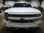 ✅ 2018 Chevrolet Silverado 1500 LTZ • VIN: 1GCVKSECXJZ222685 • Lot: 46224885. Wystawiony na Copart z przebiegiem 113 331 mil. Bezpłatny archiwum sprzedaży aukcyjnych z USA i szczegółowy raport historii pojazdu na DreamBid. Zdjęcie 5.