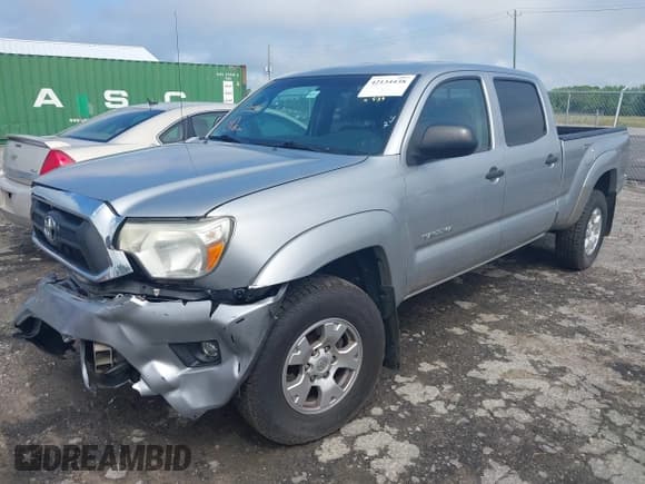 ✅ 2014 Toyota Tacoma • VIN: 5TFMU4FN4EX020556 • Лот: 42134438. Опубликован ранее на IAAI с пробегом 201 512 миль. Бесплатный доступ к архиву аукционных продаж из США и подробный отчёт об истории автомобиля на DreamBid. Изображение 17.