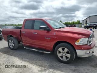 ✅ 2010 Dodge 1500 SLT • VIN: 1D7RB1GT4AS218378 • Lot: 57312785. Wystawiony na Copart z przebiegiem 81 417 mil. Bezpłatny archiwum sprzedaży aukcyjnych z USA i szczegółowy raport historii pojazdu na DreamBid. Zdjęcie 4.