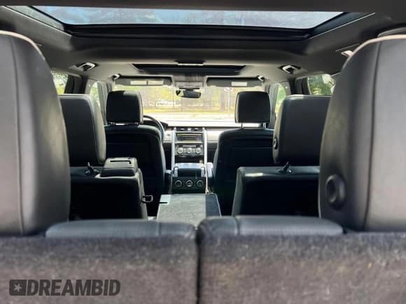 ✅ 2018 Land Rover Discovery HSE Luxury • VIN: SALRT2RK0JA050044 • Лот: 62724805. Опубликован ранее на Copart с пробегом 154 196 миль. Бесплатный доступ к архиву аукционных продаж из США и подробный отчёт об истории автомобиля на DreamBid. Изображение 9.