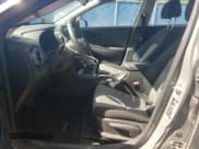 ✅ 2021 Hyundai Kona SE • VIN: KM8K1CAAXMU720088 • Лот: 69957204. Опубликован ранее на Copart с пробегом 98 150 миль. Бесплатный доступ к архиву аукционных продаж из США и подробный отчёт об истории автомобиля на DreamBid. Изображение 7.