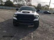 ✅ 2021 Ram 1500 TRX • VIN: 1C6SRFU95MN905991 • Lot: 89853675. Wystawiony na Copart z przebiegiem 10 080 mil. Bezpłatny archiwum sprzedaży aukcyjnych z USA i szczegółowy raport historii pojazdu na DreamBid. Zdjęcie 13.