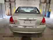 2006 Hyundai Elantra GLS z VIN KMHDN46D96U371501, wystawiony jako Copart lot #82765524 z przebiegiem 185 053 mil mil oraz Szkoda całkowita • Salvage title. Historia ofert i sprzedaży dostępna na DreamBid. Obrazek 6.