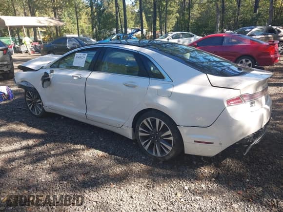 ✅ 2017 Lincoln MKZ Reserve • VIN: 3LN6L5E94HR610061 • Lot: 43418229. Wystawiony na IAAI z przebiegiem Nie podano. Bezpłatny archiwum sprzedaży aukcyjnych z USA i szczegółowy raport historii pojazdu na DreamBid. Zdjęcie 3.