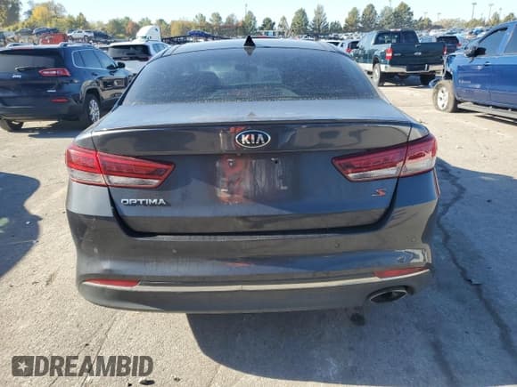 ✅ 2018 Kia Optima LX • VIN: 5XXGT4L34JG241627 • Лот: 90917375. Опубликован ранее на Copart с пробегом 123 220 миль. Бесплатный доступ к архиву аукционных продаж из США и подробный отчёт об истории автомобиля на DreamBid. Изображение 6.