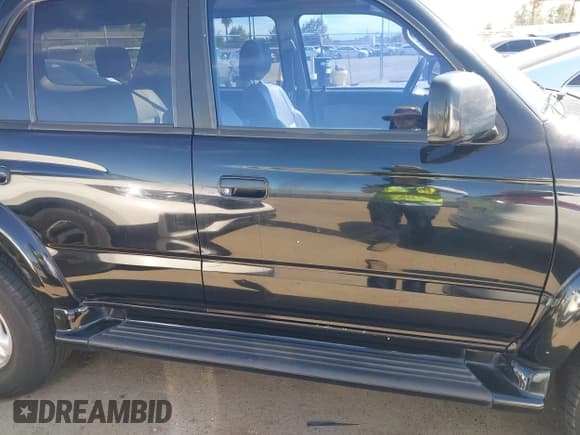 ✅ 2001 Toyota 4Runner SR5 • VIN: JT3GN86R010183457 • Lot: 42894704. Listed on IAAI with 245,541 mi. Free auction sales archive from the USA and detailed vehicle history report at DreamBid. Image 19.