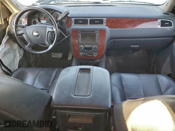 ✅ 2011 Chevrolet Silverado 2500HD LTZ • VIN: 1GC2KYC84BZ269555 • Лот: 94529205. Опубликован ранее на Copart с пробегом 185 460 миль. Бесплатный доступ к архиву аукционных продаж из США и подробный отчёт об истории автомобиля на DreamBid. Изображение 8.