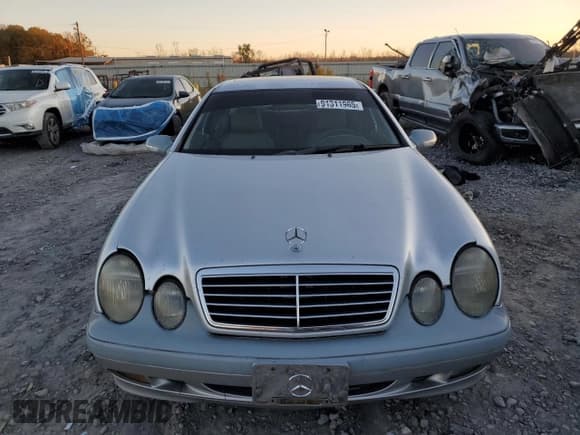 ✅ 2002 Mercedes-Benz CLK 320/430 • VIN: WDBLJ65GX2F199379 • Lot: 91311965. Wystawiony na Copart z przebiegiem 97 244 mil. Bezpłatny archiwum sprzedaży aukcyjnych z USA i szczegółowy raport historii pojazdu na DreamBid. Zdjęcie 5.