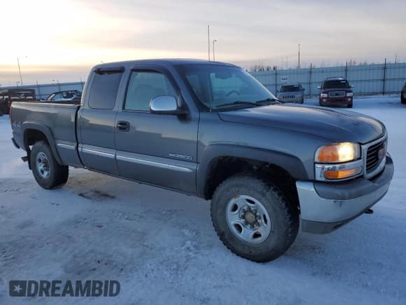 ✅ 1999 GMC Sierra 2500 SLE • VIN: 1GTGK29UXXZ522845 • Lot: 41676185. Wystawiony na Copart z przebiegiem 370 107 mil. Bezpłatny archiwum sprzedaży aukcyjnych z USA i szczegółowy raport historii pojazdu na DreamBid. Zdjęcie 4.