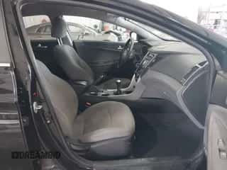 2011 Hyundai Sonata GLS z VIN 5NPEB4AC1BH284017, wystawiony jako IAAI lot #43241765 z przebiegiem 112 258 mil mil oraz . Historia ofert i sprzedaży dostępna na DreamBid. Obrazek 5.