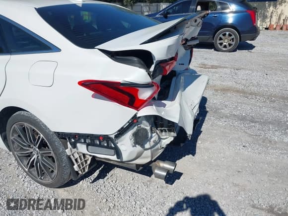 ✅ 2019 Toyota Avalon Limited • VIN: 4T1BZ1FB0KU036954 • Лот: 43599194. Опубликован ранее на IAAI с пробегом 89 841 миль. Бесплатный доступ к архиву аукционных продаж из США и подробный отчёт об истории автомобиля на DreamBid. Изображение 6.