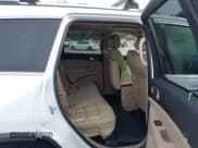 ✅ 2017 Jeep Grand Cherokee Limited • VIN: 1C4RJEBG0HC647620 • Lot: 43830095. Wystawiony na IAAI z przebiegiem 168 977 mil. Bezpłatny archiwum sprzedaży aukcyjnych z USA i szczegółowy raport historii pojazdu na DreamBid. Zdjęcie 8.