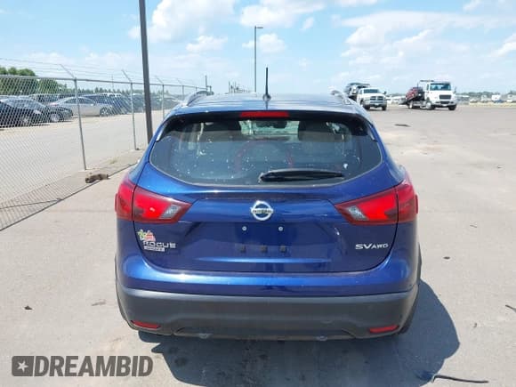 ✅ 2019 Nissan Rogue SV • VIN: JN1BJ1CR7KW332347 • Lot: 42552958. Wystawiony na IAAI z przebiegiem 88 648 mil. Bezpłatny archiwum sprzedaży aukcyjnych z USA i szczegółowy raport historii pojazdu na DreamBid. Zdjęcie 17.