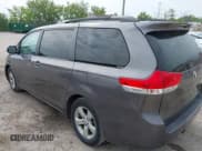 ✅ 2011 Toyota Sienna LE AAS • VIN: 5TDKK3DC8BS091026 • Лот: 42441983. Опубликован ранее на IAAI с пробегом 191 553 миль. Бесплатный доступ к архиву аукционных продаж из США и подробный отчёт об истории автомобиля на DreamBid. Изображение 3.