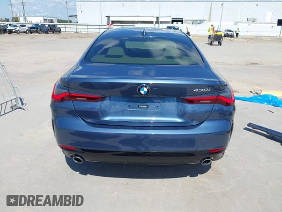 ✅ 2021 BMW 4 Series 430i • VIN: WBA53AP03MCF35322 • Lot: 43355872. Wystawiony na IAAI z przebiegiem 68 721 mil. Bezpłatny archiwum sprzedaży aukcyjnych z USA i szczegółowy raport historii pojazdu na DreamBid. Zdjęcie 17.