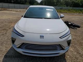 ✅ 2024 Buick Envista Preferred • VIN: KL47LAE28RB059704 • Lot: 66425844. Wystawiony na Copart z przebiegiem 4 066 mil. Bezpłatny archiwum sprzedaży aukcyjnych z USA i szczegółowy raport historii pojazdu na DreamBid. Zdjęcie 5.