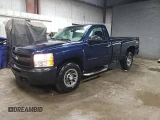 2011 Chevrolet Silverado 1500 Work Truck z VIN 1GCNKPEX6BZ238030, wystawiony jako Copart lot #84924114 z przebiegiem 130 346 mil mil oraz Szkoda całkowita • Salvage title. Historia ofert i sprzedaży dostępna na DreamBid. Obrazek 1.