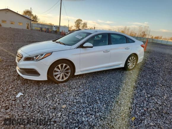 ✅ 2015 Hyundai Sonata Limited • VIN: 5NPE34AF9FH044033 • Лот: 91979335. Опубликован ранее на Copart с пробегом 134 437 миль. Бесплатный доступ к архиву аукционных продаж из США и подробный отчёт об истории автомобиля на DreamBid. Изображение 1.