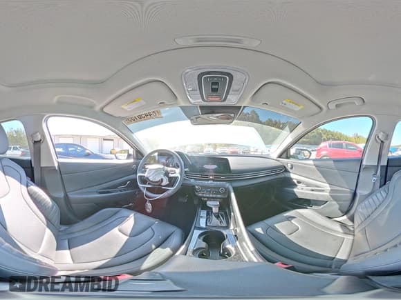 ✅ 2025 Hyundai Elantra Limited • VIN: KMHLN4DJ9SU142511 • Лот: 84456155. Опубликован ранее на Copart с пробегом 2 714 миль. Бесплатный доступ к архиву аукционных продаж из США и подробный отчёт об истории автомобиля на DreamBid. Изображение 14.