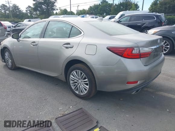 ✅ 2018 Lexus ES 350 • VIN: 58ABK1GGXJU082653 • Лот: 43384344. Опубликован ранее на IAAI с пробегом 44 323 миль. Бесплатный доступ к архиву аукционных продаж из США и подробный отчёт об истории автомобиля на DreamBid. Изображение 3.