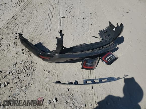 ✅ 2018 Land Rover Range Rover Sport HSE • VIN: SALWR2RK0JA699229 • Lot: 87265745. Listed on Copart with 91,786 mi. Free auction sales archive from the USA and detailed vehicle history report at DreamBid. Image 13.