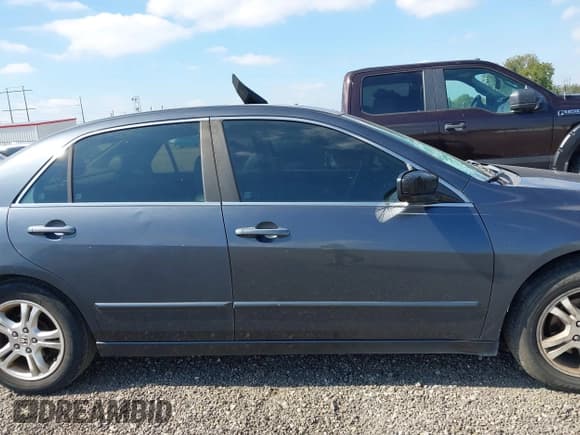 ✅ 2006 Honda Accord EX-L • VIN: 1HGCM56826A136694 • Lot: 43554842. Listed on IAAI with 186,222 mi. Free auction sales archive from the USA and detailed vehicle history report at DreamBid. Image 13.