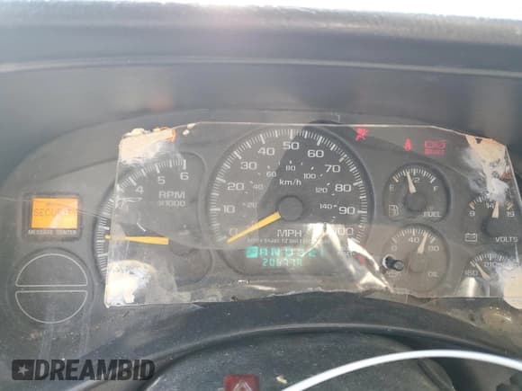 ✅ 2001 Chevrolet Silverado 1500 • VIN: 1GCEC14WX1Z105028 • Лот: 61943984. Опубликован ранее на Copart с пробегом 206 778 миль. Бесплатный доступ к архиву аукционных продаж из США и подробный отчёт об истории автомобиля на DreamBid. Изображение 9.