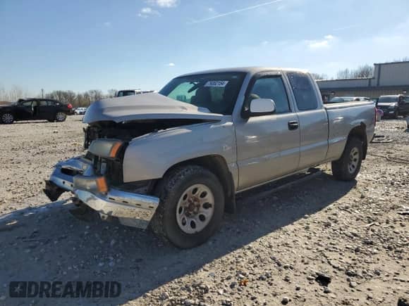 2006 Chevrolet Silverado 1500 LS z VIN 1GCEK19V06Z258785, wystawiony jako Copart lot #79352154 z przebiegiem 182 554 mil mil oraz Czysty tytuł • Clean title. Historia ofert i sprzedaży dostępna na DreamBid. Obrazek 1.