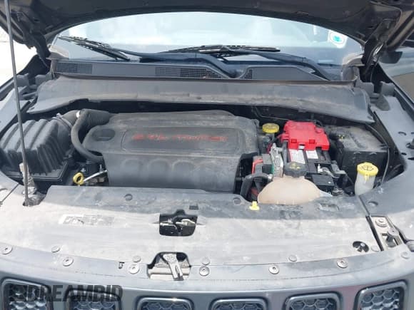 ✅ 2019 Jeep Compass Latitude • VIN: 3C4NJDBBXKT838972 • Lot: 42615357. Listed on IAAI with 77,210 mi. Free auction sales archive from the USA and detailed vehicle history report at DreamBid. Image 10.