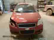 2009 Chevrolet Aveo 1LT z VIN KL1TD66E79B646149, wystawiony jako Copart lot #87581235 z przebiegiem 156 634 mil mil oraz Szkoda całkowita • Salvage title. Historia ofert i sprzedaży dostępna na DreamBid. Obrazek 5.