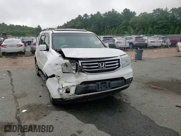 ✅ 2014 Honda Pilot EX-L • VIN: 5FNYF3H72EB001082 • Lot: 65033725. Listed on Copart with 232,688 mi. Free auction sales archive from the USA and detailed vehicle history report at DreamBid. Image 14.