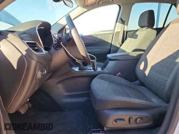 ✅ 2022 Chevrolet Equinox LT • VIN: 3GNAXUEV8NL285401 • Лот: 82714095. Опубликован ранее на Copart с пробегом 30 898 миль. Бесплатный доступ к архиву аукционных продаж из США и подробный отчёт об истории автомобиля на DreamBid. Изображение 7.