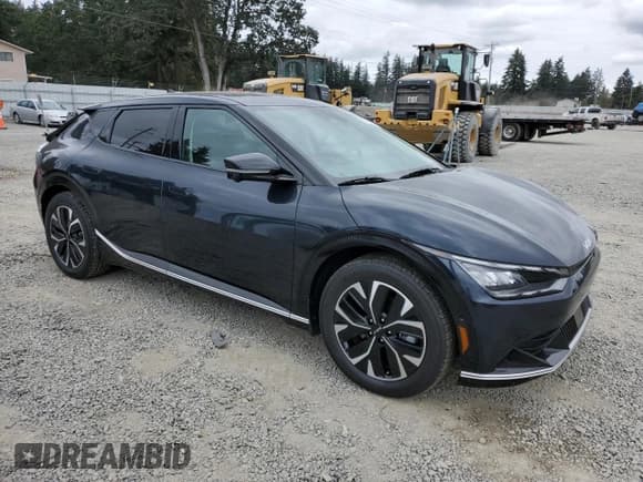 ✅ 2023 Kia EV6 Wind • VIN: KNDC3DLC8P5107585 • Лот: 65376404. Опубликован ранее на Copart с пробегом 11 854 миль. Бесплатный доступ к архиву аукционных продаж из США и подробный отчёт об истории автомобиля на DreamBid. Изображение 4.