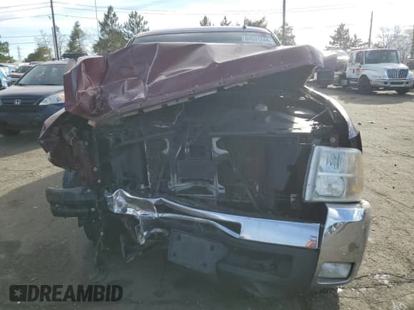 ✅ 2008 Chevrolet Silverado 2500HD 1LT • VIN: 1GCHK29KX8E151813 • Lot: 84531244. Wystawiony na Copart z przebiegiem 186 302 mil. Bezpłatny archiwum sprzedaży aukcyjnych z USA i szczegółowy raport historii pojazdu na DreamBid. Zdjęcie 5.