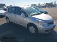 ✅ 2011 Nissan Versa S • VIN: 3N1BC1CP2BL469257 • Лот: 43497038. Опубликован ранее на IAAI с пробегом 108 321 миль. Бесплатный доступ к архиву аукционных продаж из США и подробный отчёт об истории автомобиля на DreamBid. Изображение 1.